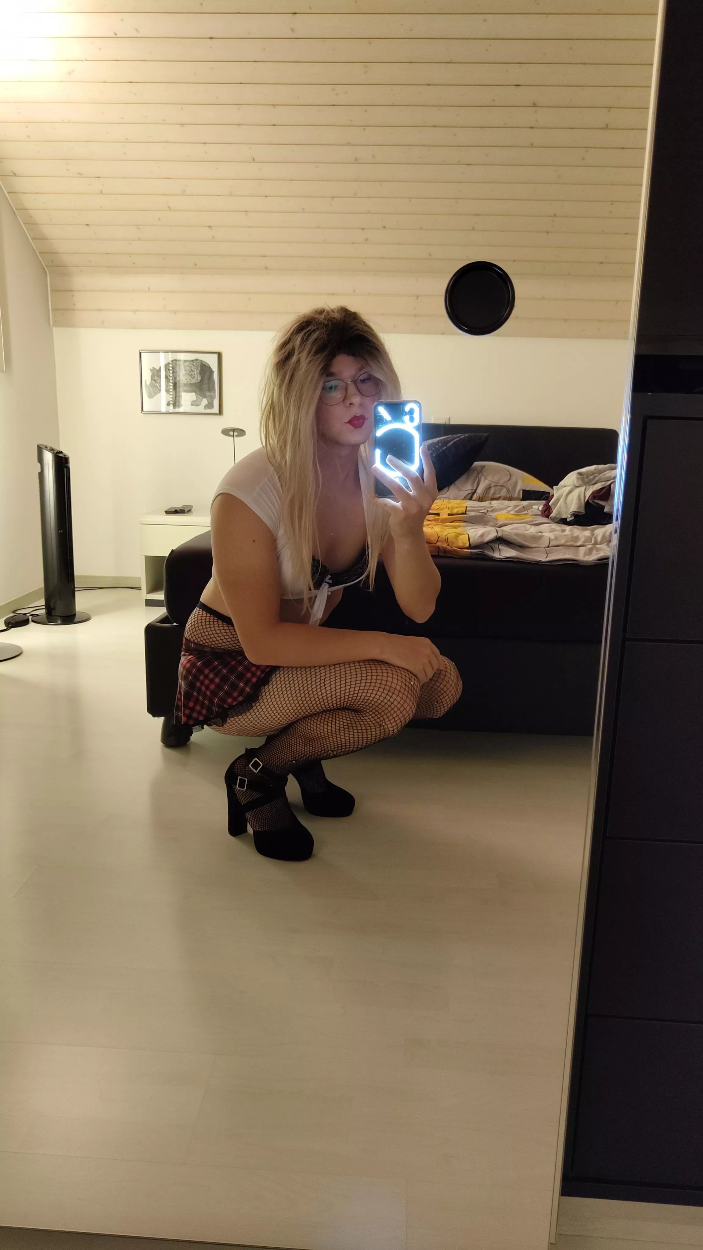 Would you give me a good time if you das me Like this? 🥺