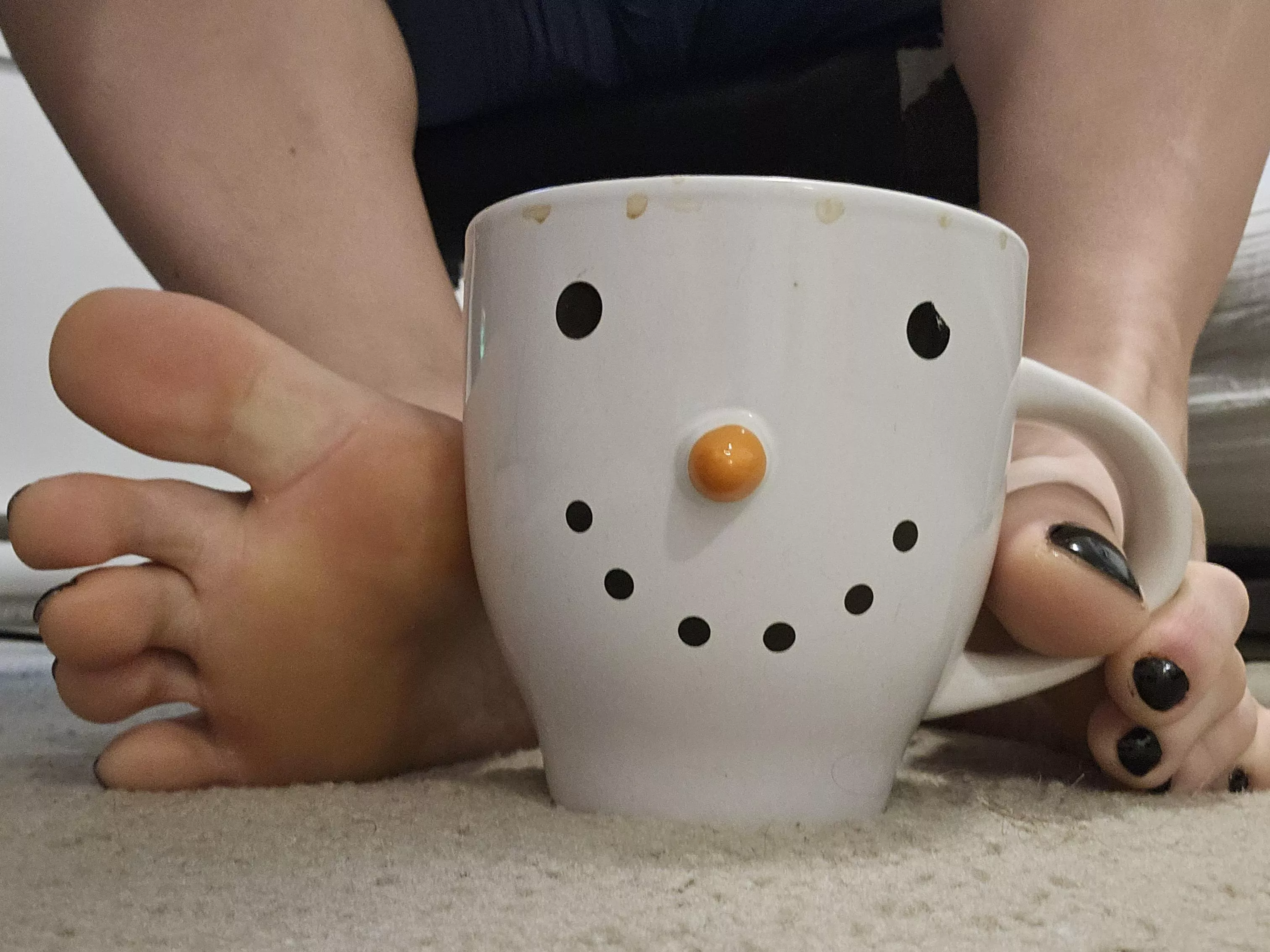 You could be this happy too with my feet around you