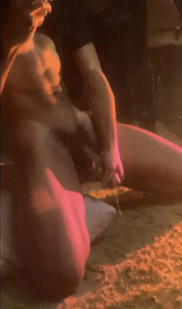 19 | oiled up rn, come check it out 😏 | inova999