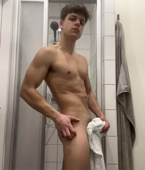 (19)Would you take a shower with me?