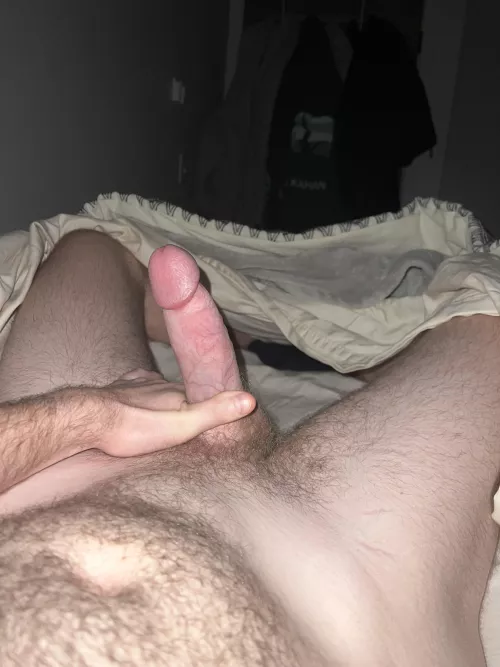 24 who else’s cock is an early riser?
