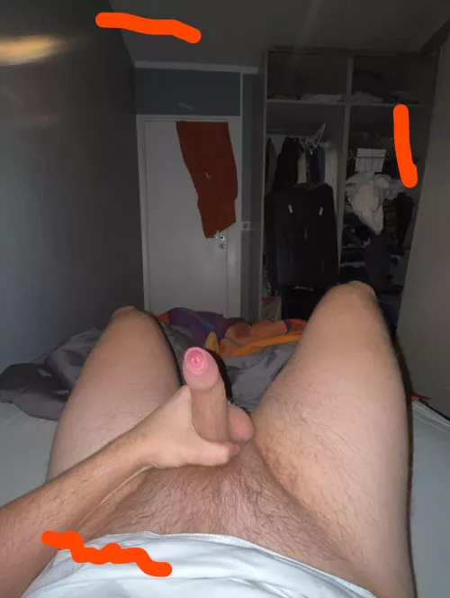 25 Scandinavian looking for hot guys to jerk off with. Send FACE when adding. Twink+ Add heys_gays on snapchat