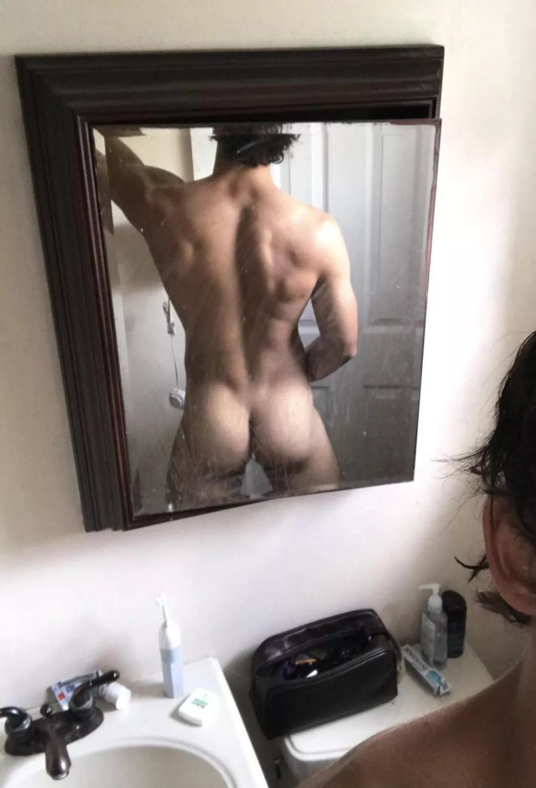 39m - any gaymers want to get sucked off or ridden while you game? Let’s see how long you can focus on the game 😈