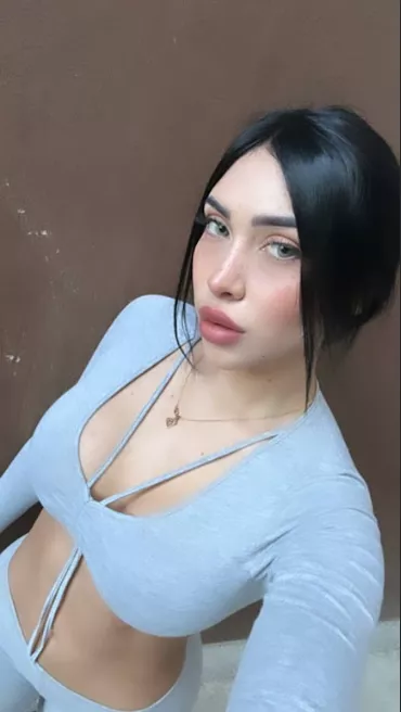 Am I in good enough shape to wear a top like this?