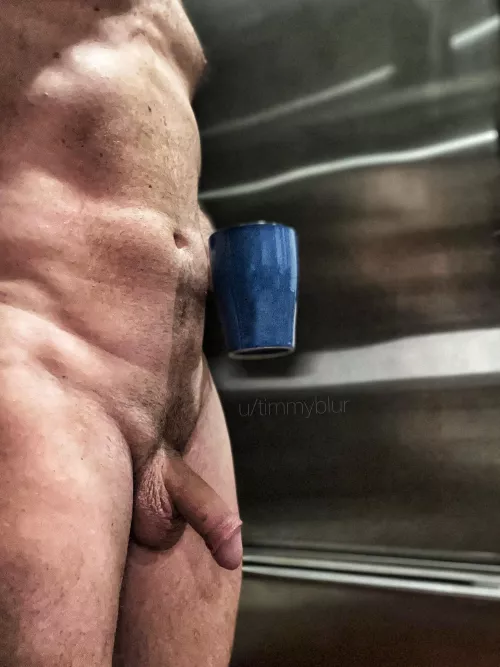 Another day, another naked coffee. Monday again, huh?