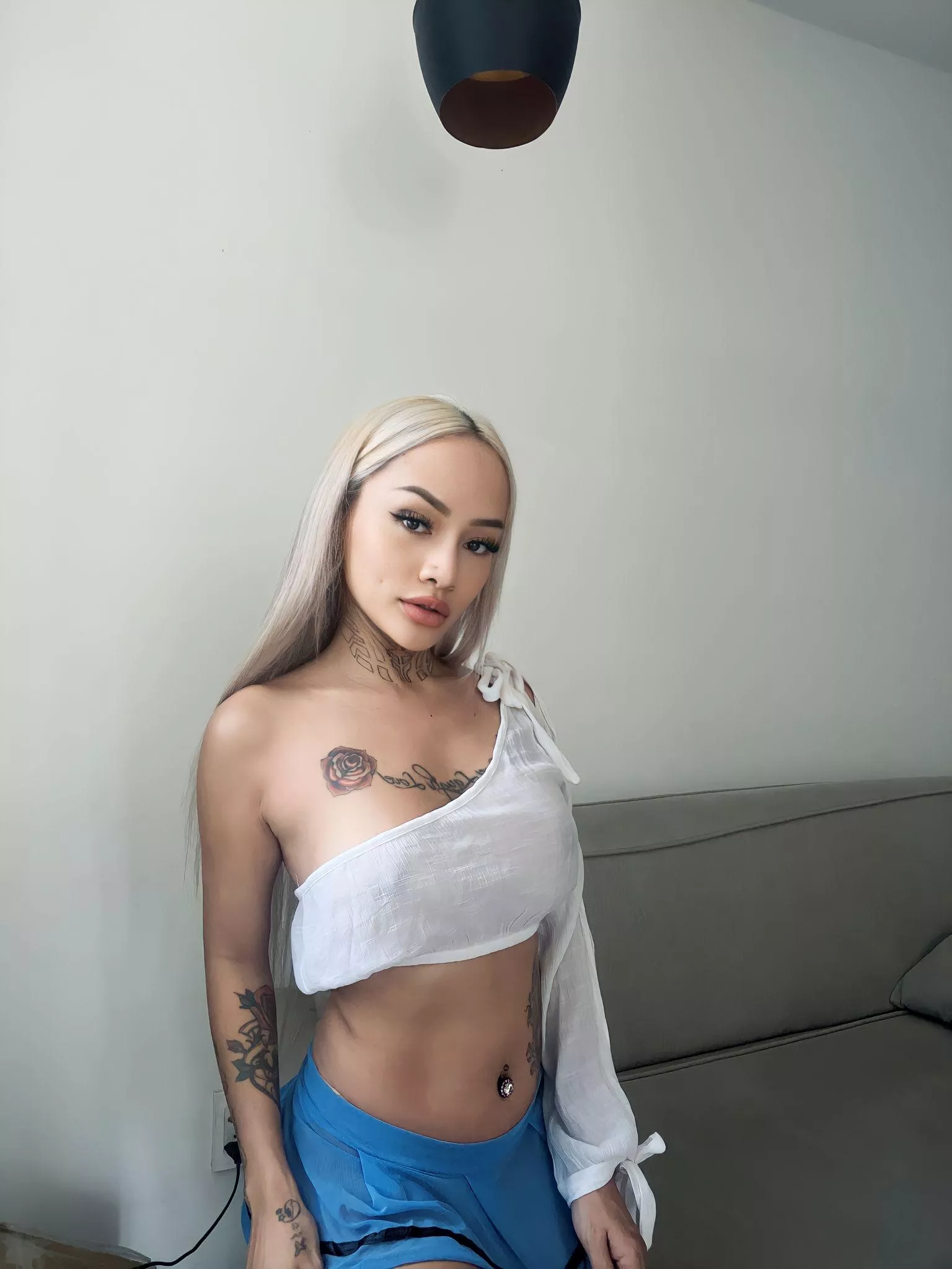 Any of u dated a petite Asian girl with great tits? 😇