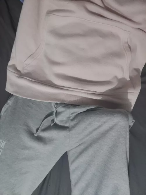 At least it's easy to grab from the pocket. DMs open