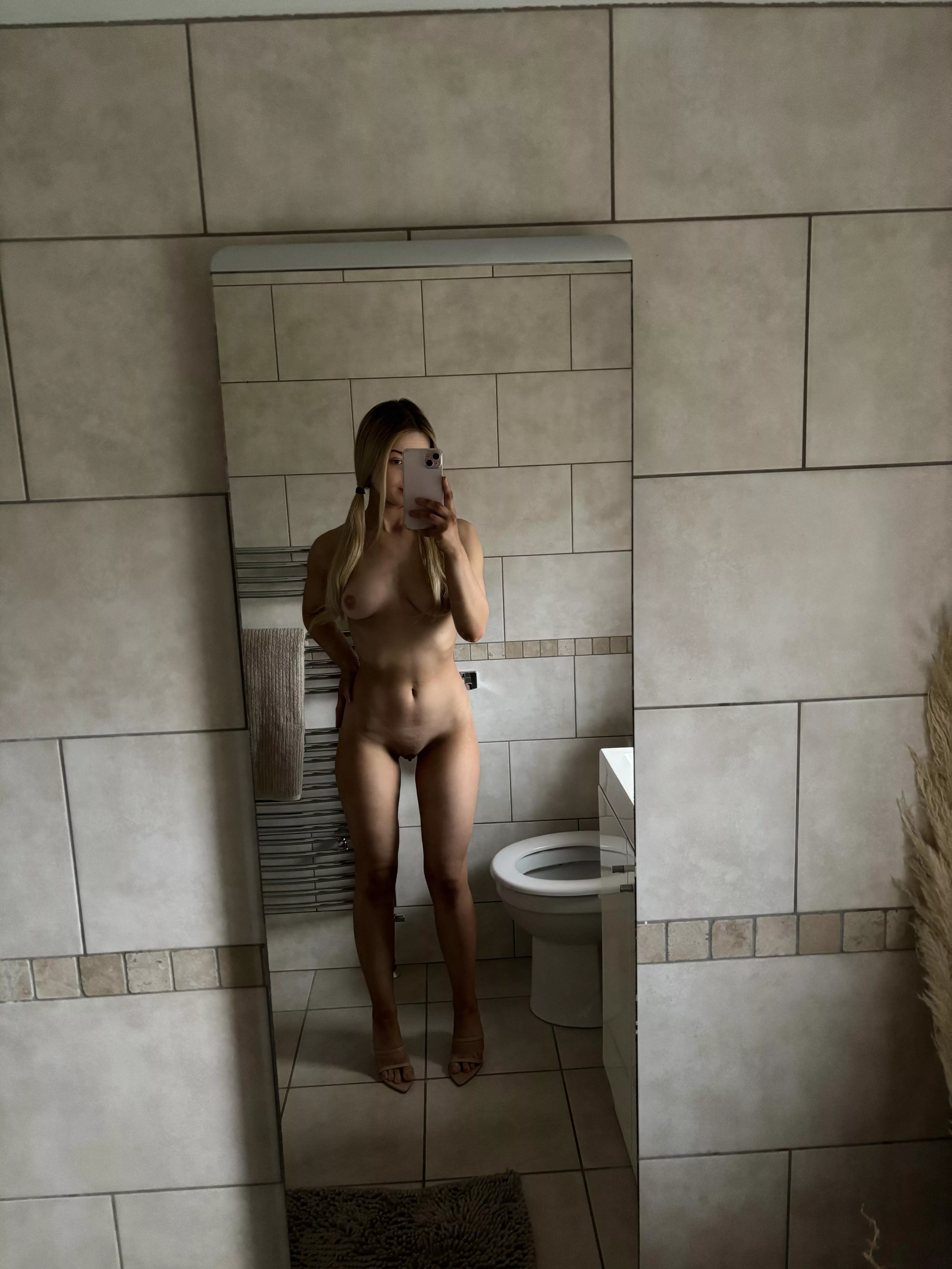 birthday girl in need of a good seeing to!