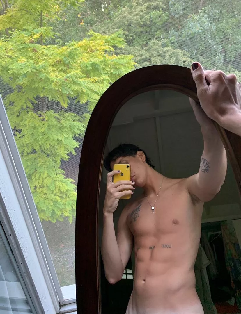 can you check if they smell? 😈