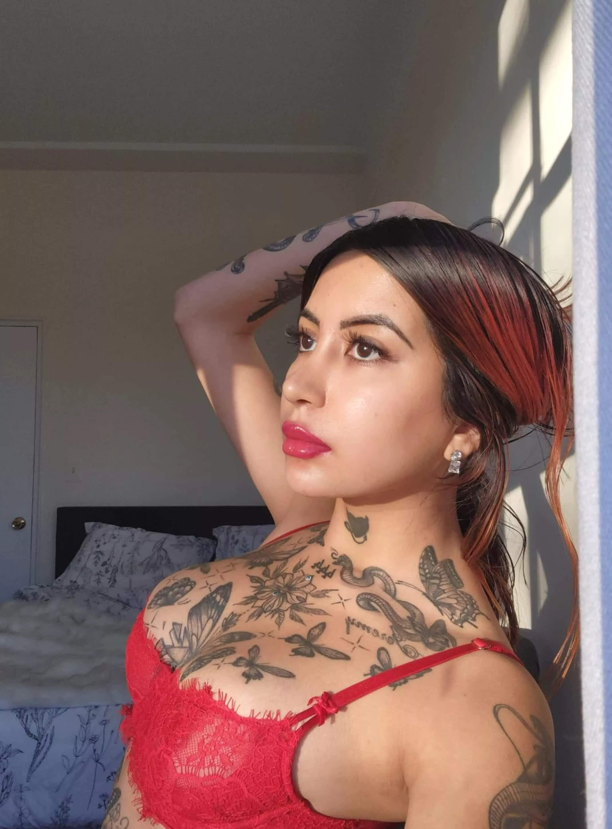 Finally legal to thirst trap the entire uni..