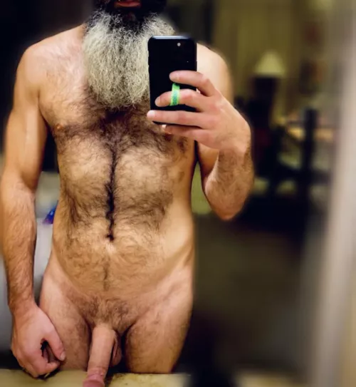 Good (m)orning. What’s the verdict on body hair?