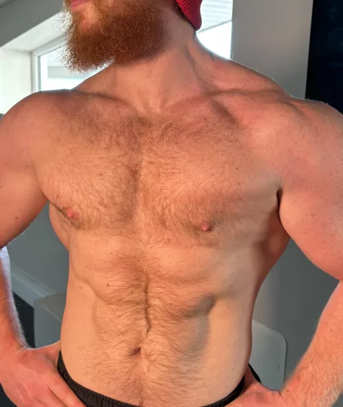 Hairy Daddy is here let’s workout!