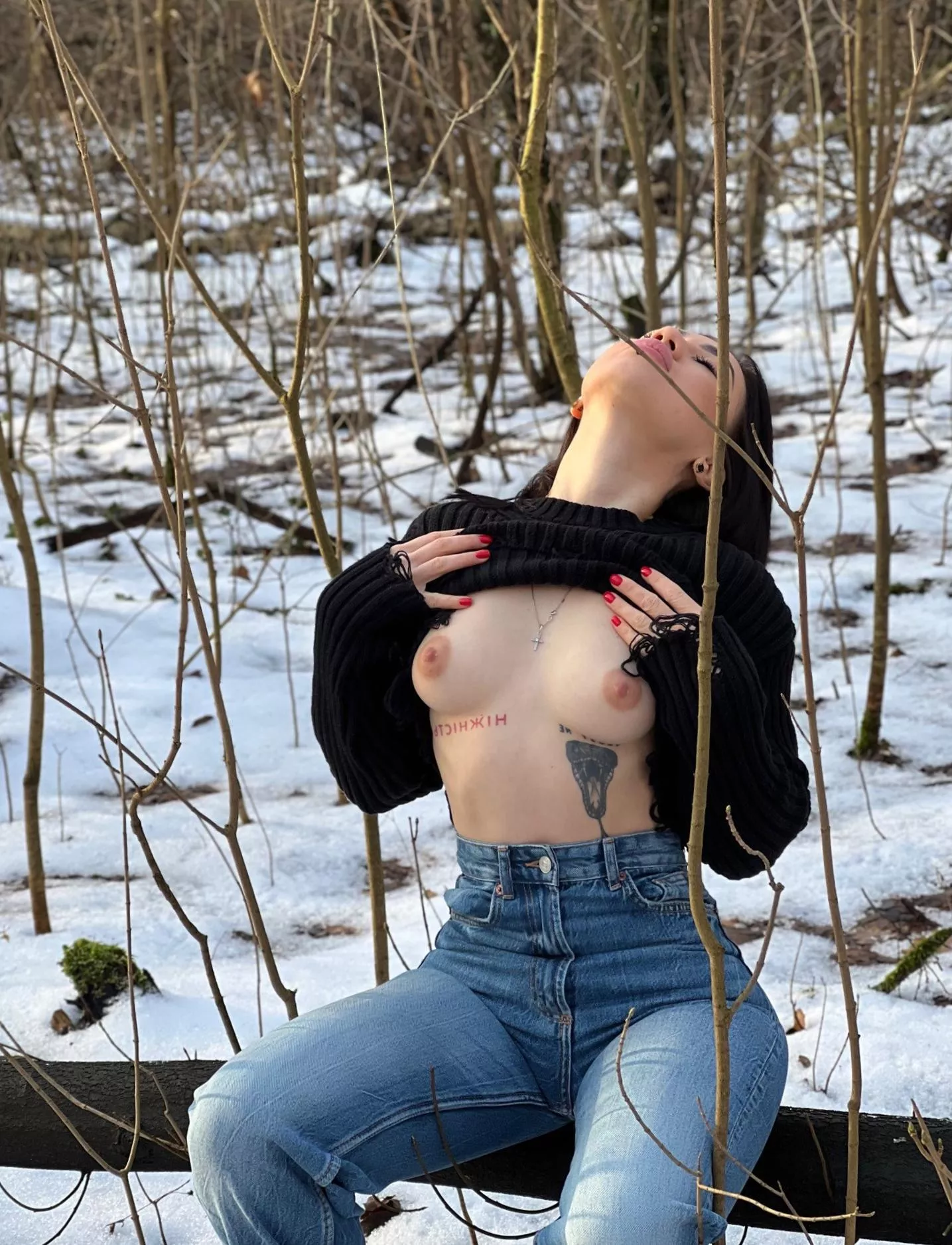 I decided to please you with a selfie from my walk