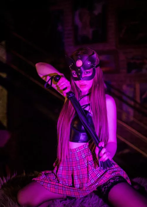 i don't mind if you touch my leather