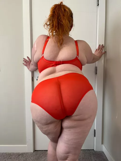 I need someone to eat my peach