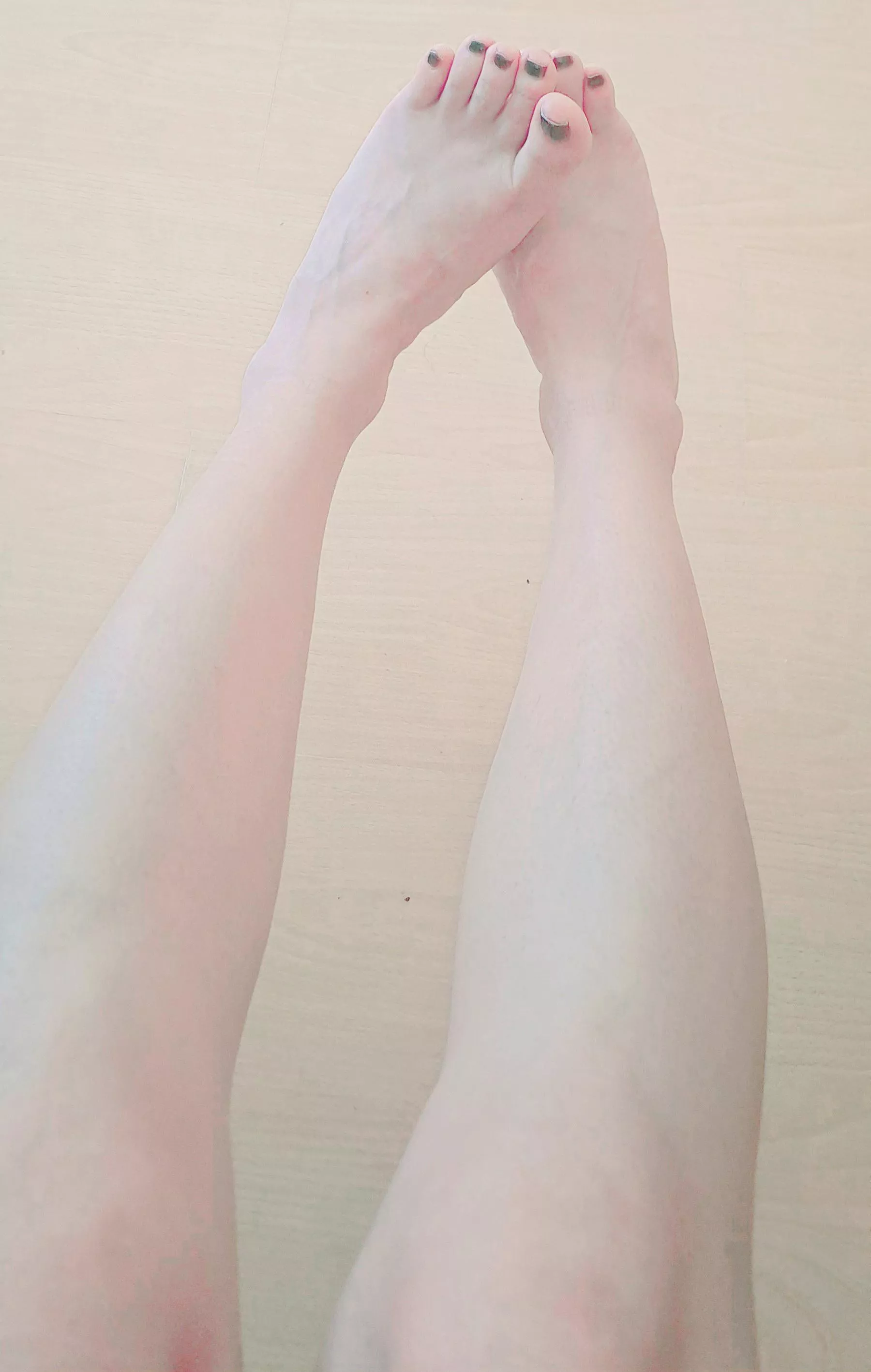 Is it okay to post small feet?