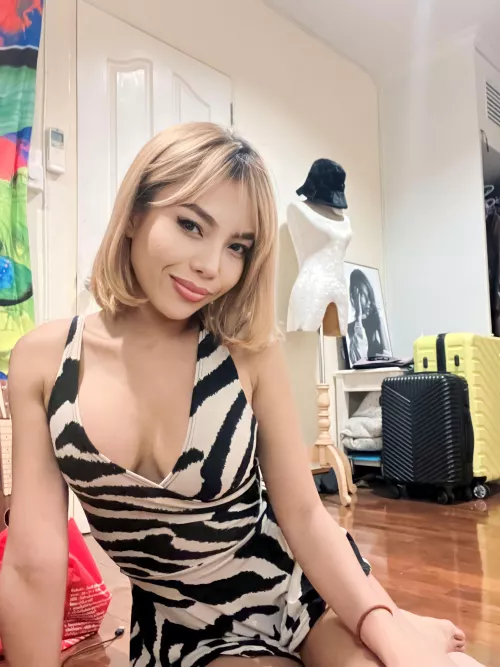 Is it true that I turn on older men? 😏