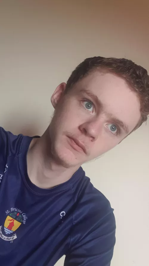 Just washed my hair and felt cute so :)