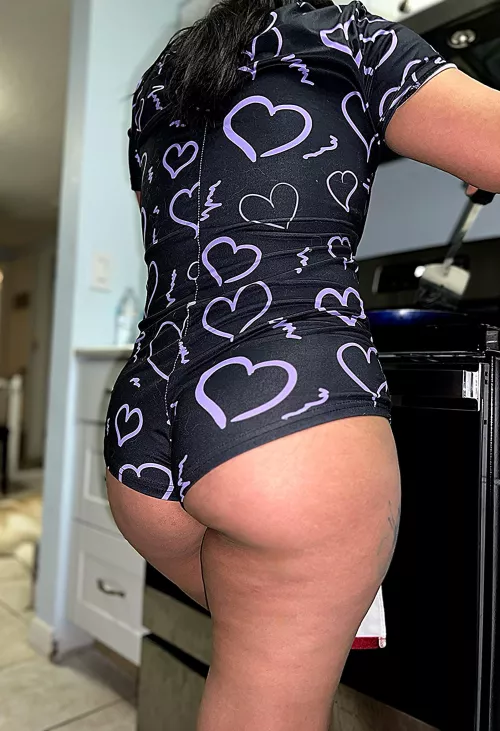 Let the booty cheeks hang out