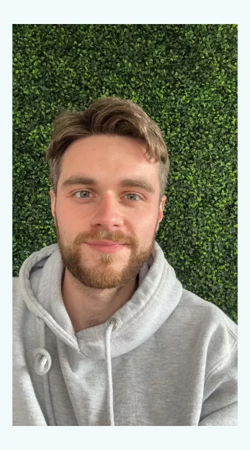 One last selfie of 2023 😇