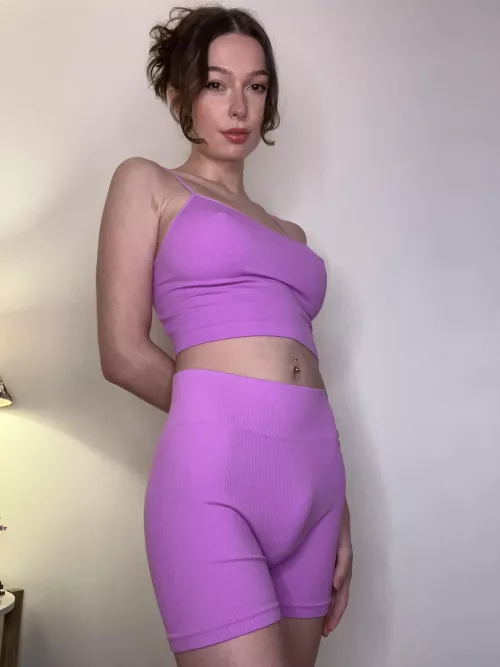 Say yes if you would rub my bulge 🥺