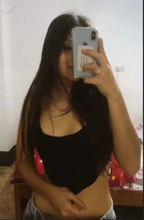 Some say that I look nicely in this top