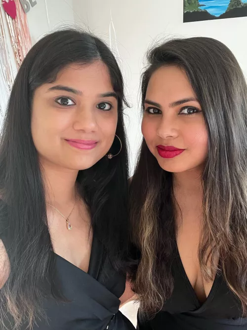 The forced and envious smile on the left! What do you think?