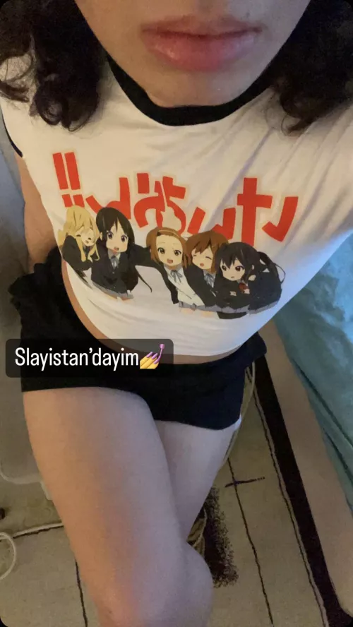 This girlie needs attention asap😣