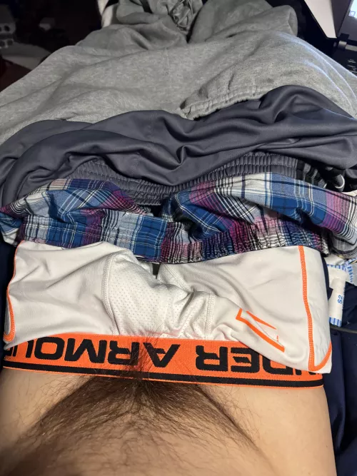 Triple sag. Found pair of XL hanes boxers and gray baggy adidas bball shorts in the locker at my gym