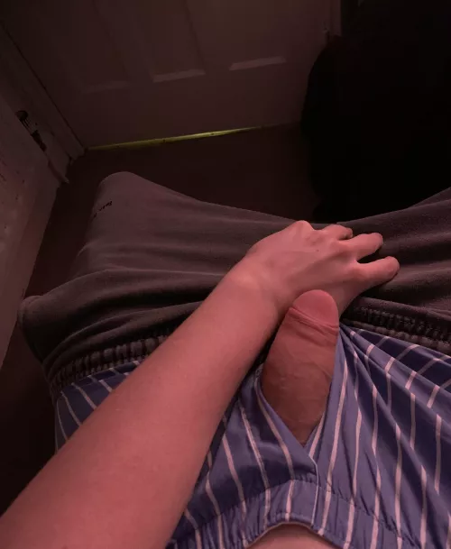 When your soft cock is almost as thick as your wrist 👀