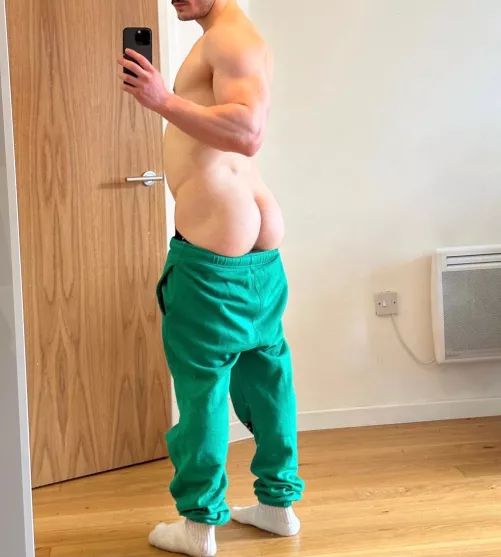 Who’s up for a great fuck?