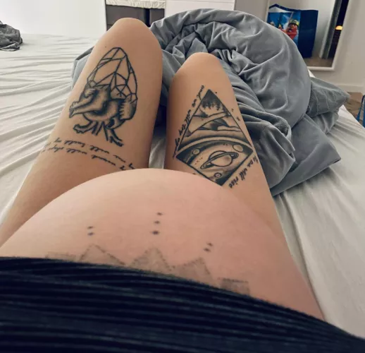 would u like to be in the bed with preggo like me?