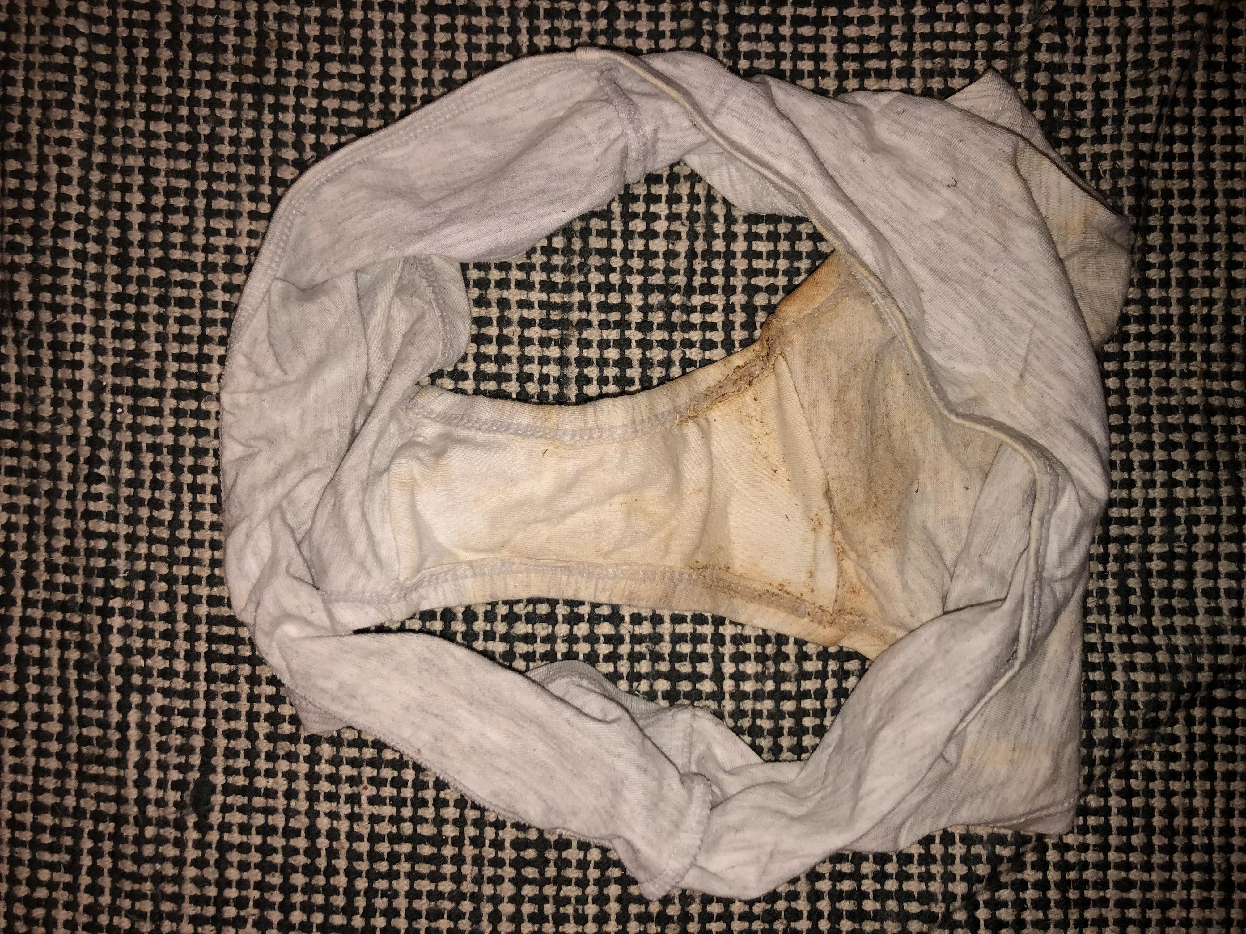 20 day wear, heavy exercise every day plus pee