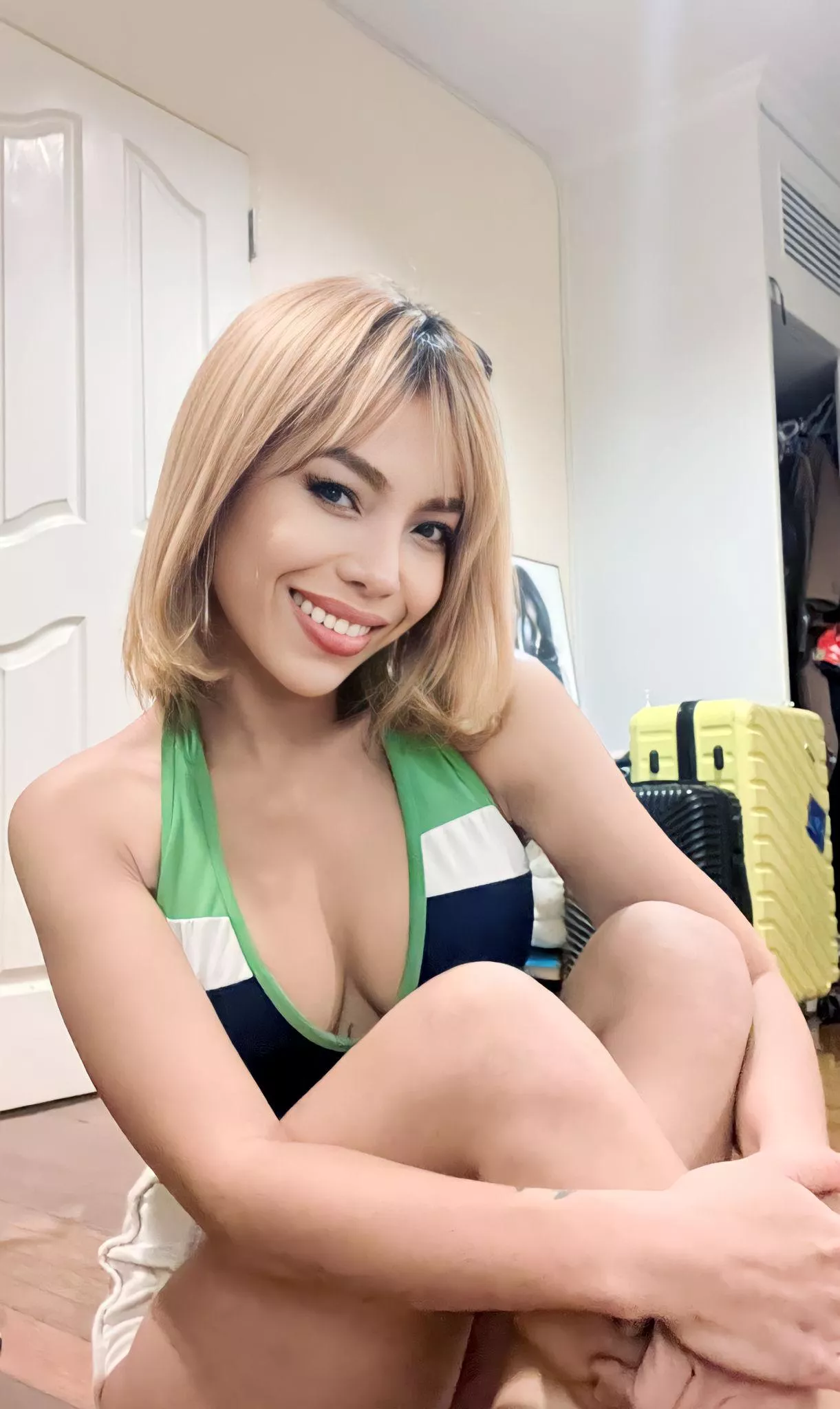 Any guy that wants to taste me as a dare? 😇