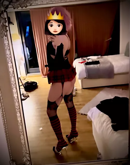 As soon as I’m home alone I start misbehaving 😂🤦🏻‍♂️