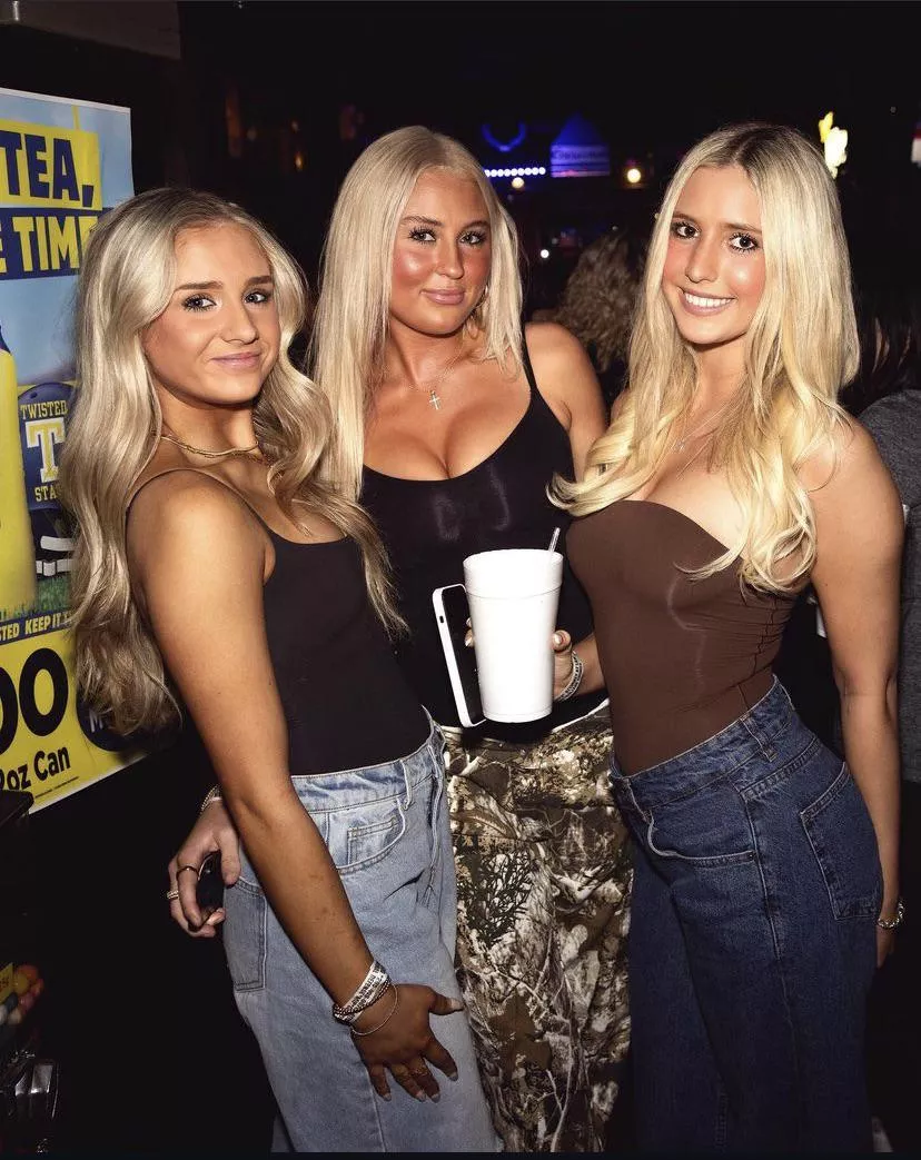 Bar Blondes