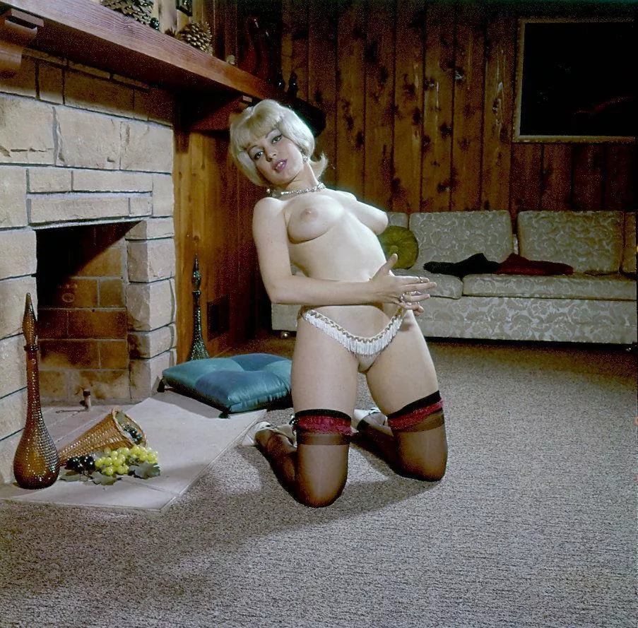 Dig that wood paneling