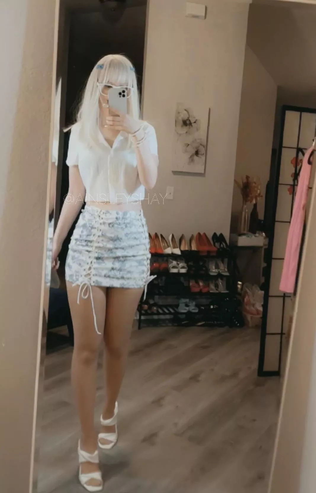 Do You Prefer Tall Or Short Girls