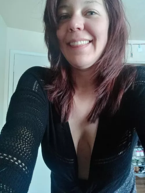 Good morning 🥱Let's start a titties tuesday thread!