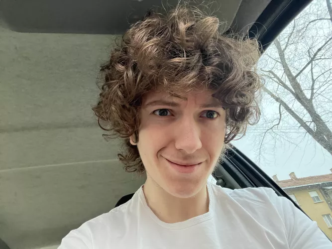 Hello community full of people capable of growing a beard, i am not one of you! 🥹😁