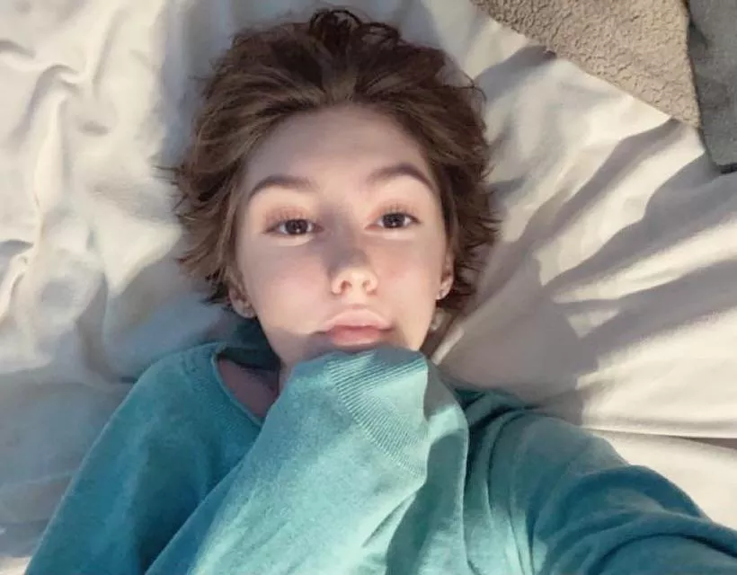 Hi 👋 thought my hair looked good here😅