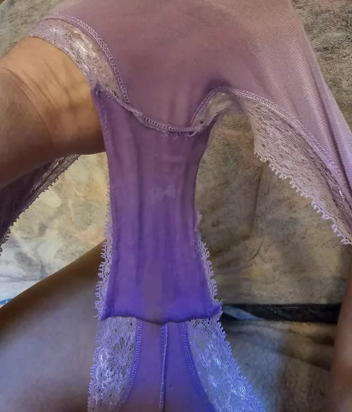 I love masturbating with my panties on