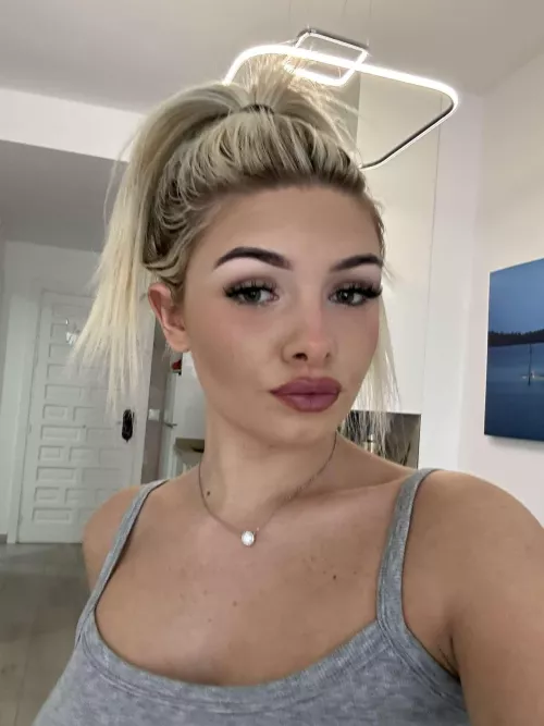 I think my new hairstyle really suits me