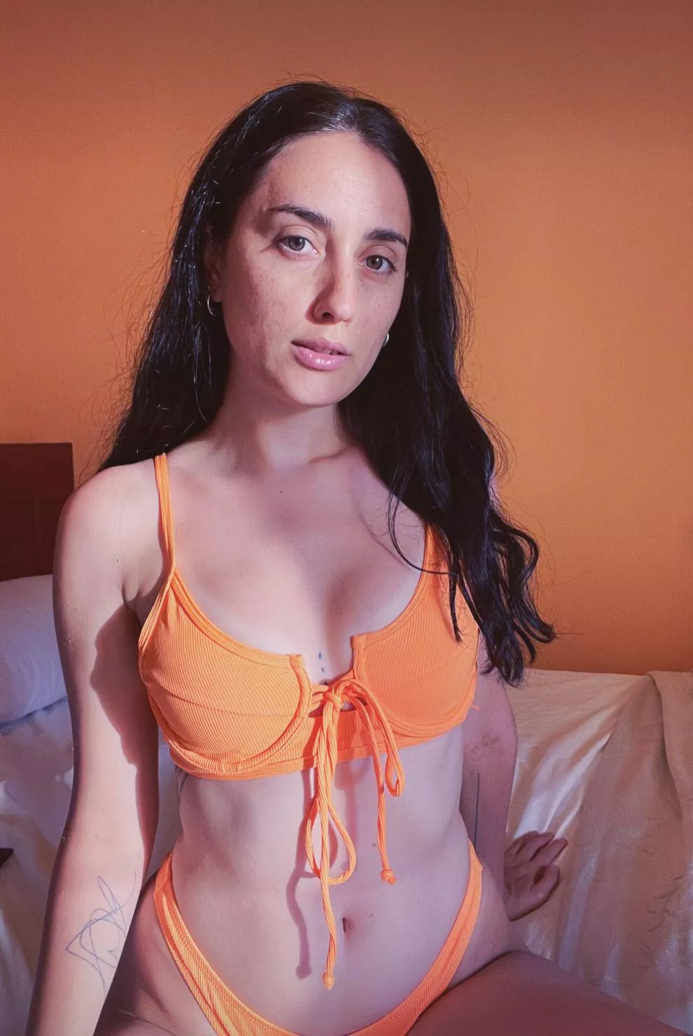 I would look perfect in your bed...