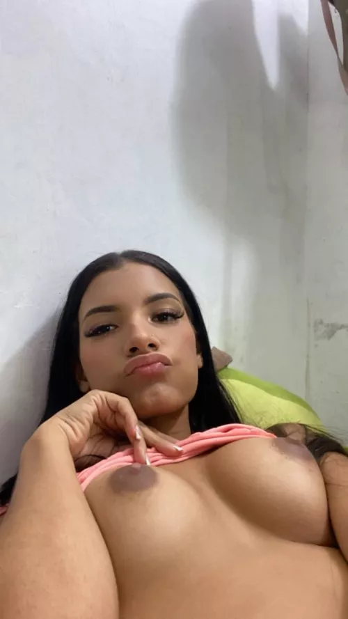 If I send you pictures like this, my parents aren't home, would you come over?