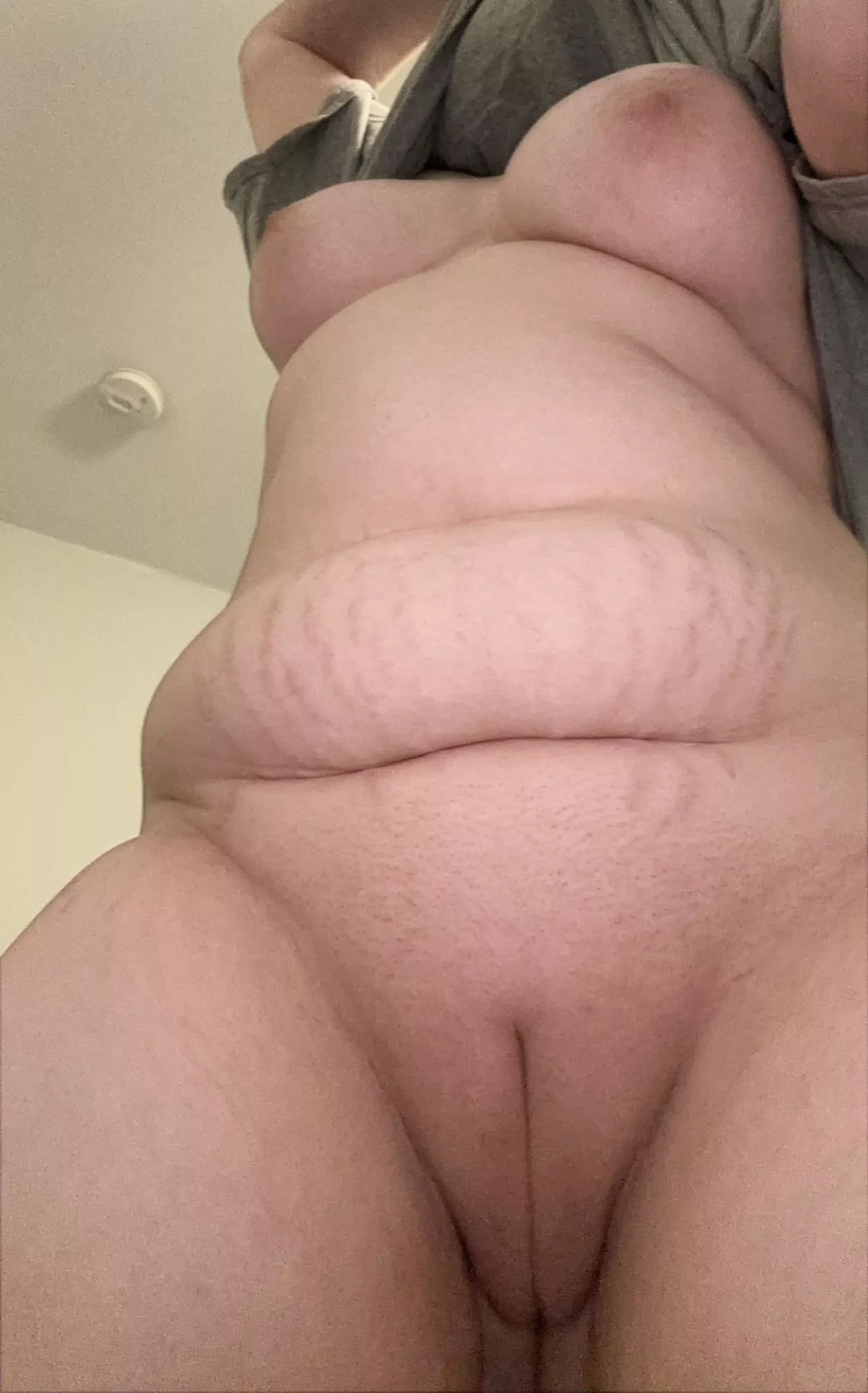 Kitty wants kisses!! 😽❤️