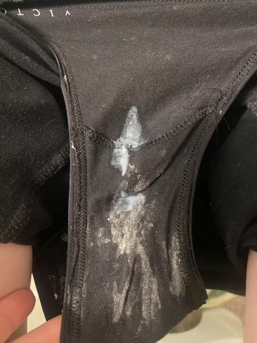 Made a wet spot right before bed 👅