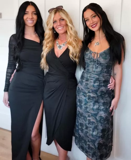 Milf or daughters? [3]