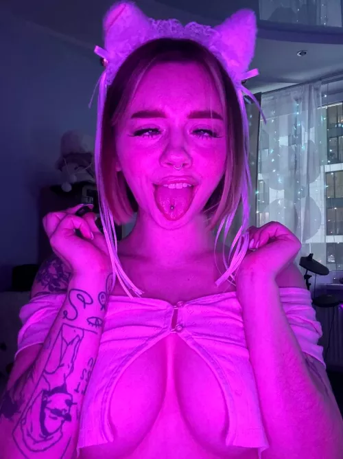 my aheago is here for you to collect all your cum. I hope you don't mind, do you