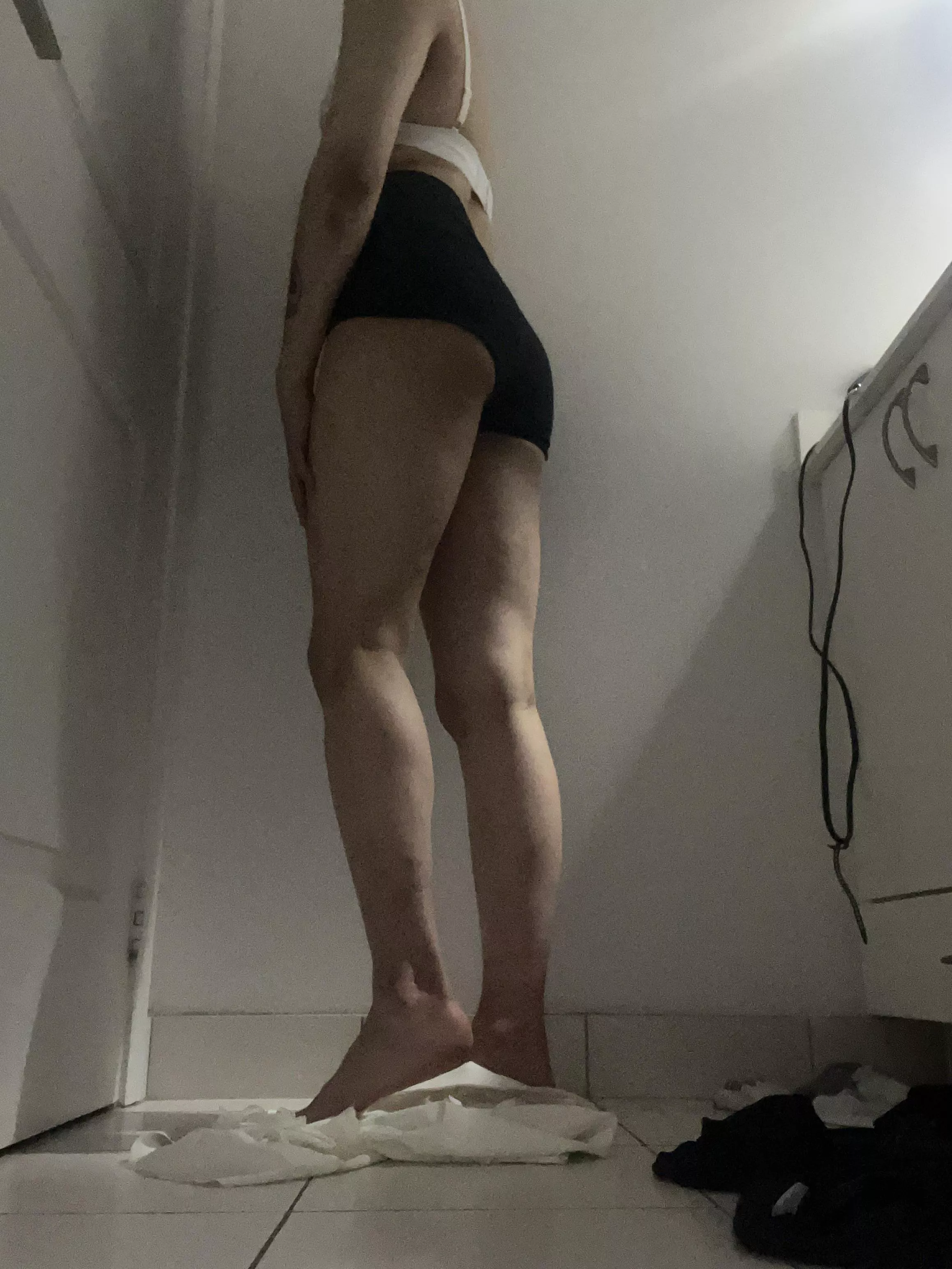 My Asian legs are so smooth… u wanna feel them daddy?👉👈